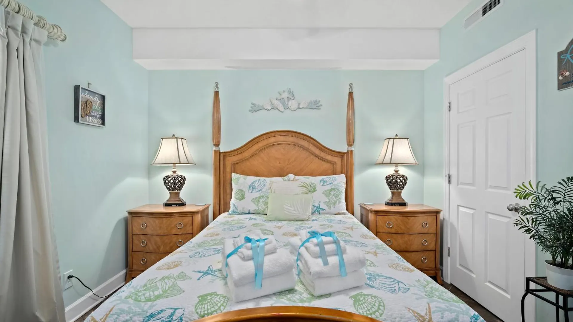 Luxurious Ocean Villa Resort - Gulf Front Paradise With Views! Panama City Beach Holiday home