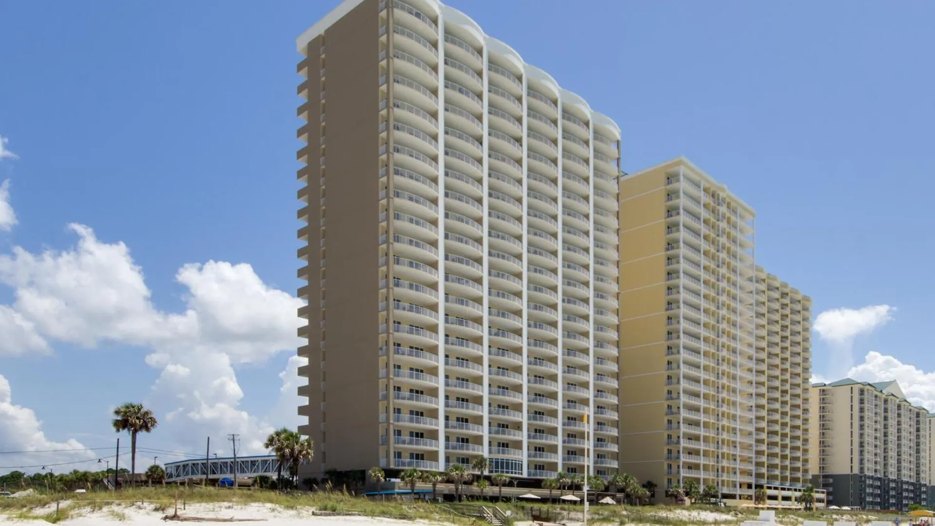 Semesterbostad Luxurious Ocean Villa Resort - Gulf Front Paradise With Views! Panama City Beach