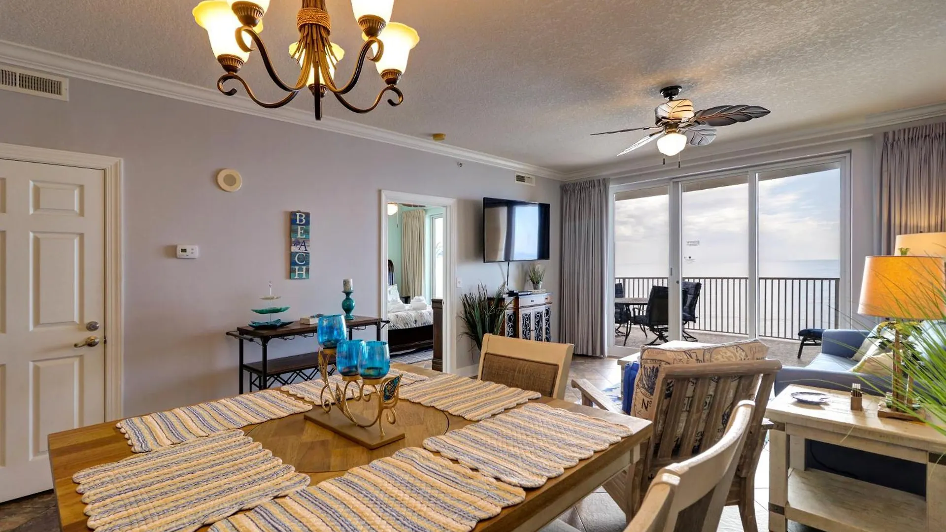 Luxurious Ocean Villa Resort - Gulf Front Paradise With Views! Panama City Beach Holiday home